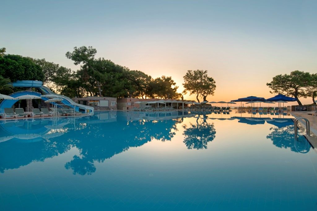 Fun And Sun Club Saphire Hotel เทคิโรวา ภายนอก รูปภาพ
